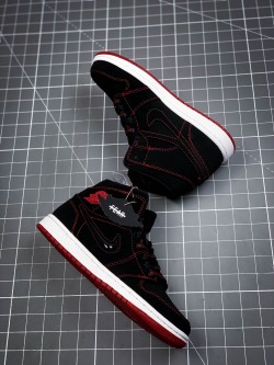 AIR JORDAN 1 MID
