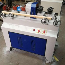 Machine de fabrication de barre