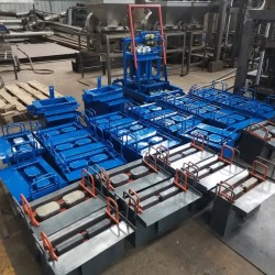 Moule  électrique de fabrication de briques