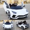 voiture blanche pour enfant :