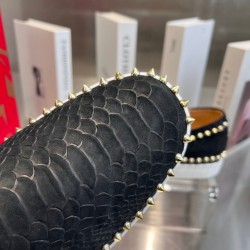 Louboutin CL8
