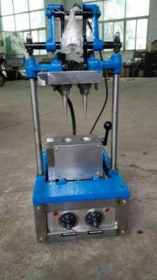 Machine à cornet de crème glacée